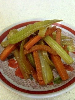 セロリとにんじんのキンピラ-レシピのメイン写真