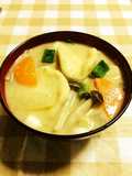 故郷の味♪我が家の具沢山だご汁（味噌汁)