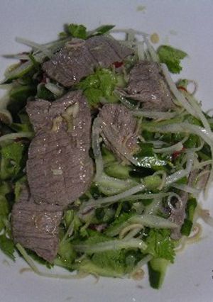 ヤムヌア（タイ風ビーフサラダ）-レシピのメイン写真