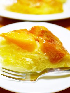 フライパンでつやつや♪HM柿の甘煮ケーキ-レシピのメイン写真