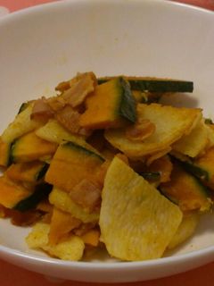長芋とかぼちゃベーコンのニンニク醤油炒め-レシピのメイン写真