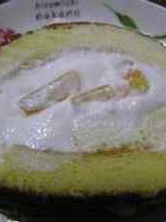 クリームたっぷり黄桃のロールケーキ-レシピのメイン写真
