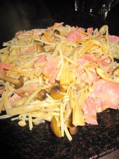 きのことベーコン炒め〜ペペロンチーノ風〜-レシピのメイン写真