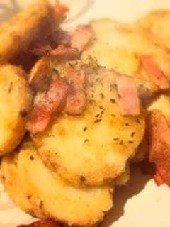 超簡単!里芋とベーコンのニンニク炒め-レシピのメイン写真