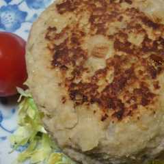 รูปของ 鶏肉とレンコンのおからバーグ