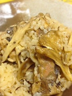 水煮缶で☆サバと舞茸の炊き込みご飯-レシピのメイン写真