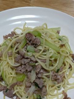 セロリと豚肉の塩焼きそば!-レシピのメイン写真