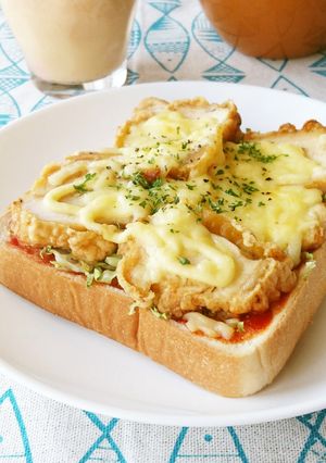 残った唐揚げリメイク☆チーズトースト-レシピのメイン写真