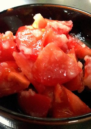 甘み際立つ!簡単トマトの塩麹あえ-レシピのメイン写真