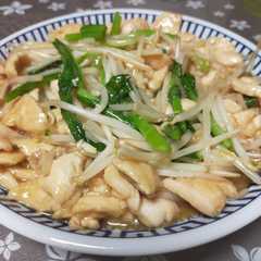 รูปของ 薄切り鶏むね肉ともやしの炒めもの