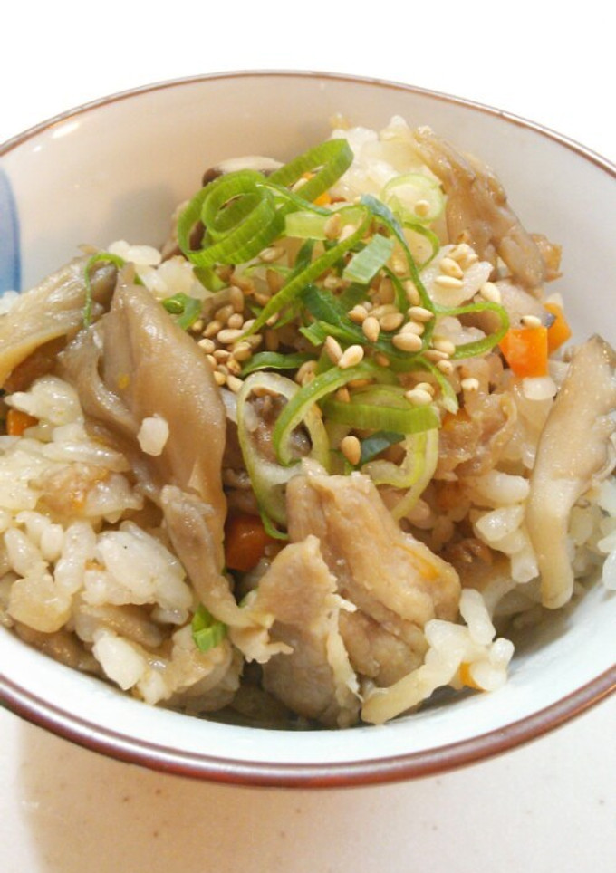 きのこと豚肉の炊き込みご飯-レシピのメイン写真