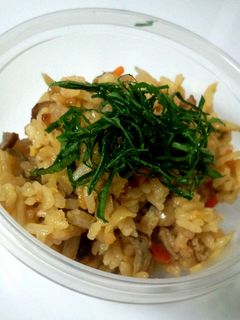 体の中からポカポカ生姜の炊き込みご飯-レシピのメイン写真