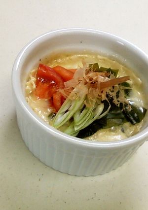 わかめトマトのおかか醤油ココットカマン-レシピのメイン写真