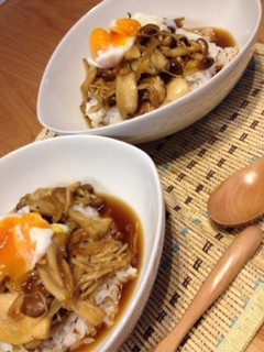 ランチに♪簡単きのこたっぷり丼♡-レシピのメイン写真