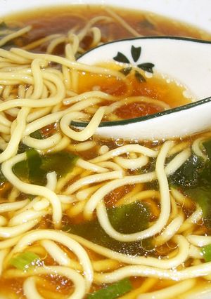 インスタントラーメンを一瞬でお店の味に！-レシピのメイン写真