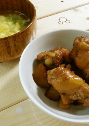 二品完成♪手羽元と大根の煮物と出汁スープ-レシピのメイン写真