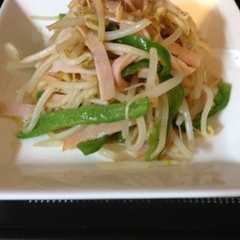 รูปของ ハムともやしの炒め物