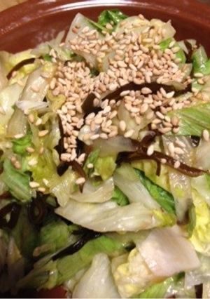 レタスのゴマ塩昆布サラダ-レシピのメイン写真