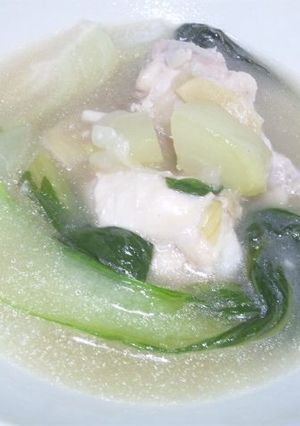 はやと瓜とチキンの中華風スープ-レシピのメイン写真