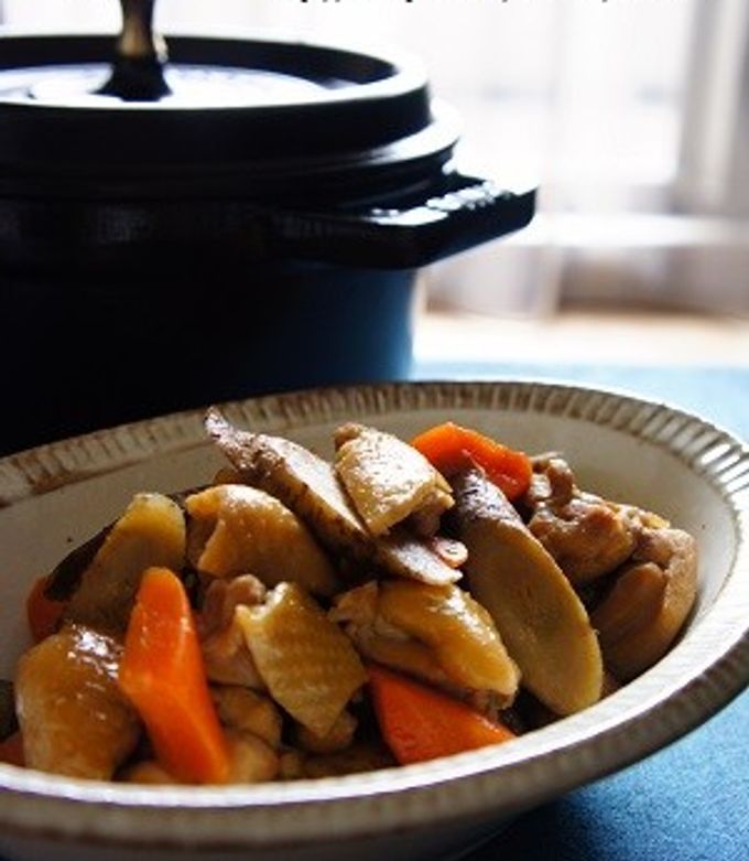 Staubで♪鶏とごぼうとにんじんの煮物 by meg526 【クックパッド
