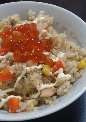 簡単☆鮭缶の味噌バター炊き込みご飯-レシピのメイン写真