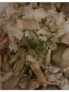 ベーコンときのこのバタークリームごはん-レシピのメイン写真