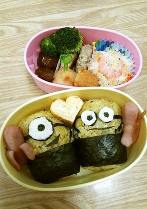 キャラ弁★ミニオンのおにぎり★のりたま味-レシピのメイン写真