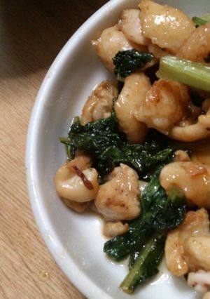 鶏皮＆菜っ葉で酸っぱ美味しい炒めもの-レシピのメイン写真