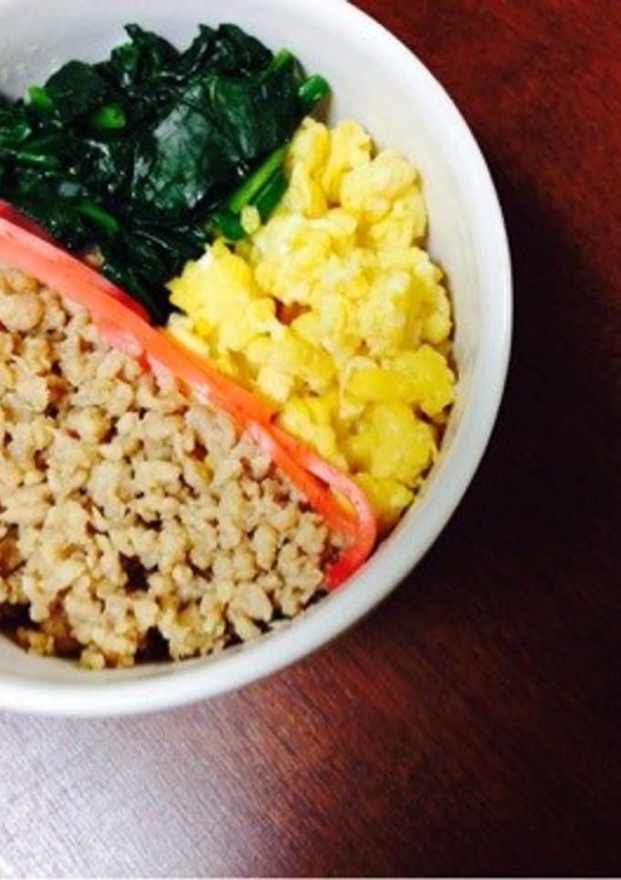 鶏そぼろ丼♡ありがとう-レシピのメイン写真
