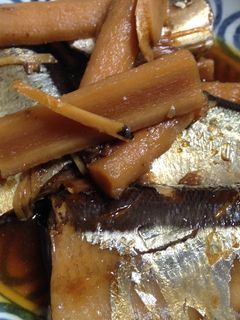 圧力鍋でやわらか秋刀魚と梅干の生姜煮-レシピのメイン写真