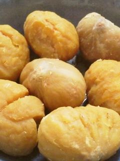 圧力鍋で、茹で栗 (皮をむきやすいよ)-レシピのメイン写真