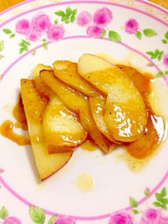 フライパンで簡単♡ミルク 焼きりんご-レシピのメイン写真