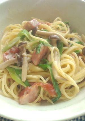 ベーコンとしめじの和風クリームパスタ-レシピのメイン写真
