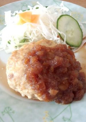 豆腐ハンバーグたまねぎソース添え-レシピのメイン写真