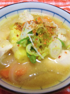 甘さにほっこり♪さつまいもと鶏肉のみそ汁-レシピのメイン写真