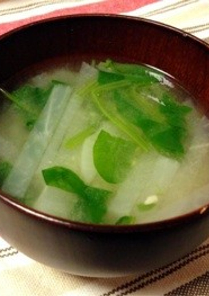 大根とほうれん草の味噌汁-レシピのメイン写真