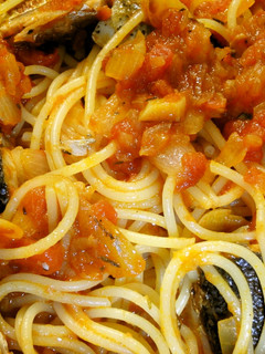 秋刀魚のトマトソースパスタ-レシピのメイン写真