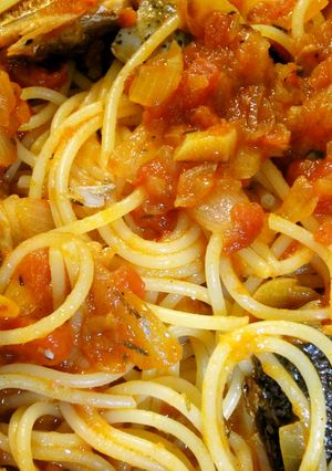 秋刀魚のトマトソースパスタ-レシピのメイン写真