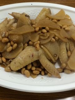 手羽先と大豆の煮込み-レシピのメイン写真