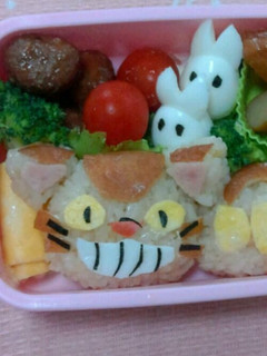 キャラ弁 トトロねこバス-レシピのメイン写真