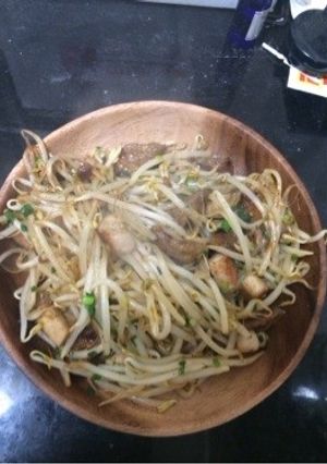 もやしとレバーのピリ辛スタミナ炒め-レシピのメイン写真