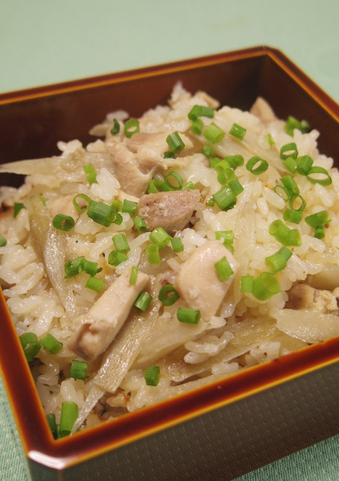 簡単！醤油麹で鶏とごぼうの炊き込みご飯-レシピのメイン写真