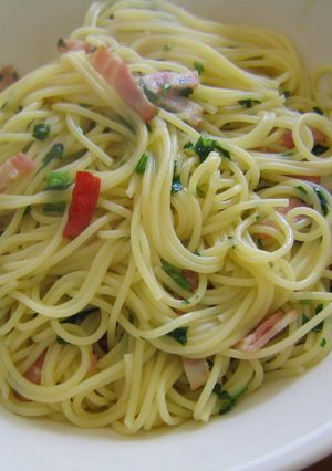お手軽ランチ☆にペペロンチーノ-レシピのメイン写真