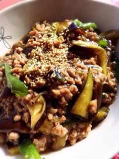 子供も大好き☆なすとひき肉の甘辛炒め-レシピのメイン写真