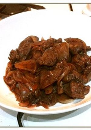 玉ねぎたっぷり♪鶏レバーと赤ワイン炒め-レシピのメイン写真