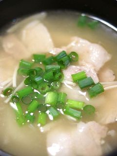 豚バラと山芋の味噌汁-レシピのメイン写真
