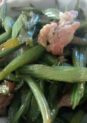 セロリと豚肉のキンピラ-レシピのメイン写真