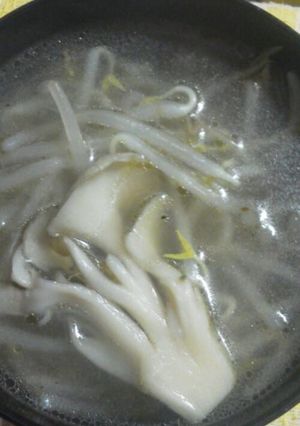 簡単☆もやしタップリ中華スープ(^^)-レシピのメイン写真