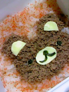 簡単!肉そぼろでクマちゃん弁当★-レシピのメイン写真