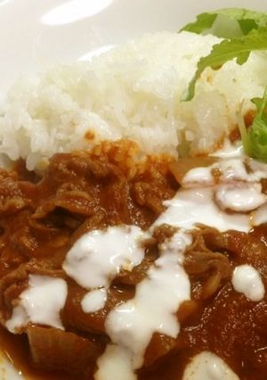 野菜ジュースを煮詰めて♪ハヤシライス-レシピのメイン写真